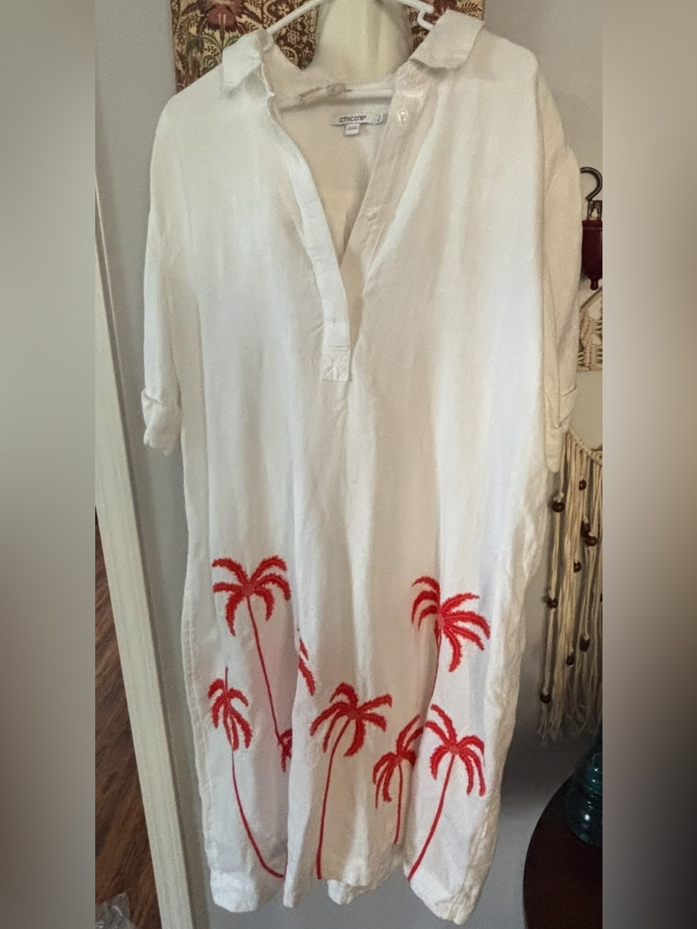 Chicos 100% Linen dress with embroidered orange 🏝️ palm trees
Size 3